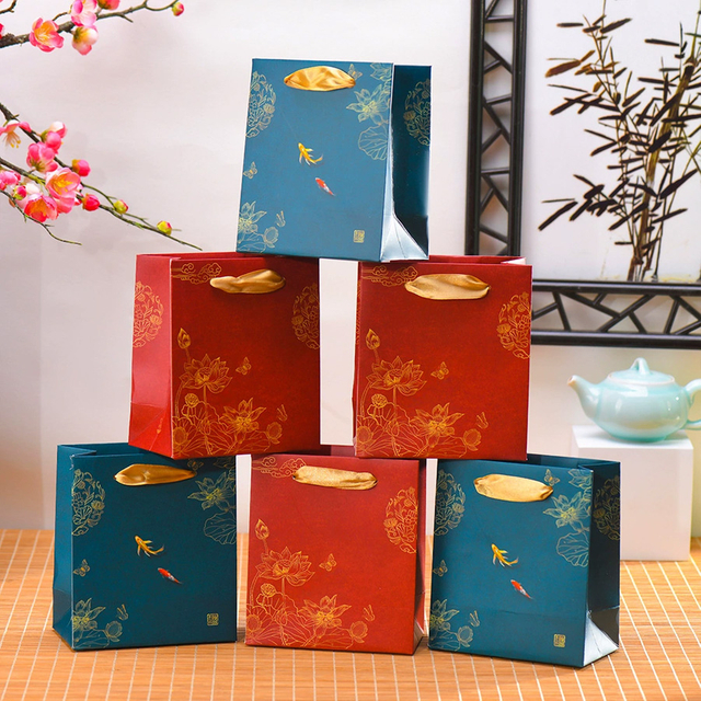 Stylish Custom Gift Bags Perfect for Weddings and Parties