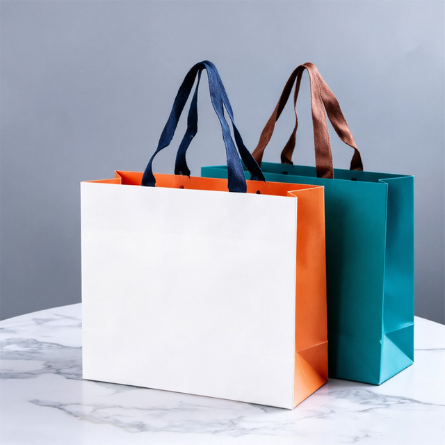Stylish Custom Gift Paper Bags for Cosmetics and Crafts